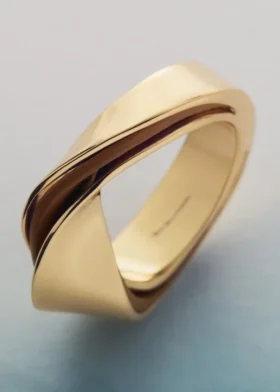 Anillo Ormé Edition, chapado en oro con piel de camello