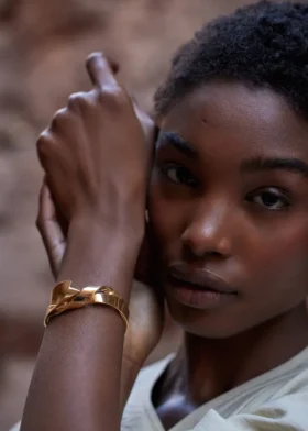 Brazalete Éole, edición chapada en oro de 24 quilates