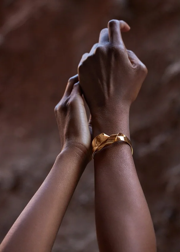 Brazalete Éole, edición chapada en oro de 24 quilates