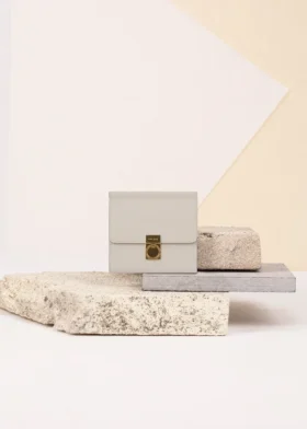 Cartera «Numéro Sept» Edición Textured Chalk