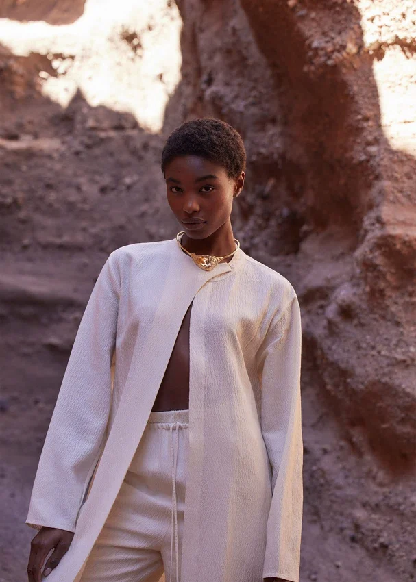 Collar Eroz, edición chapada en oro de 24 quilates