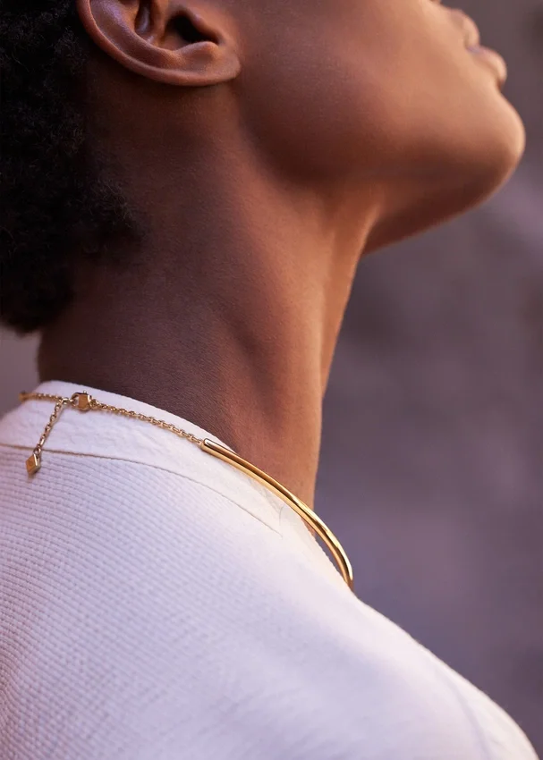 Collar Eroz, edición chapada en oro de 24 quilates