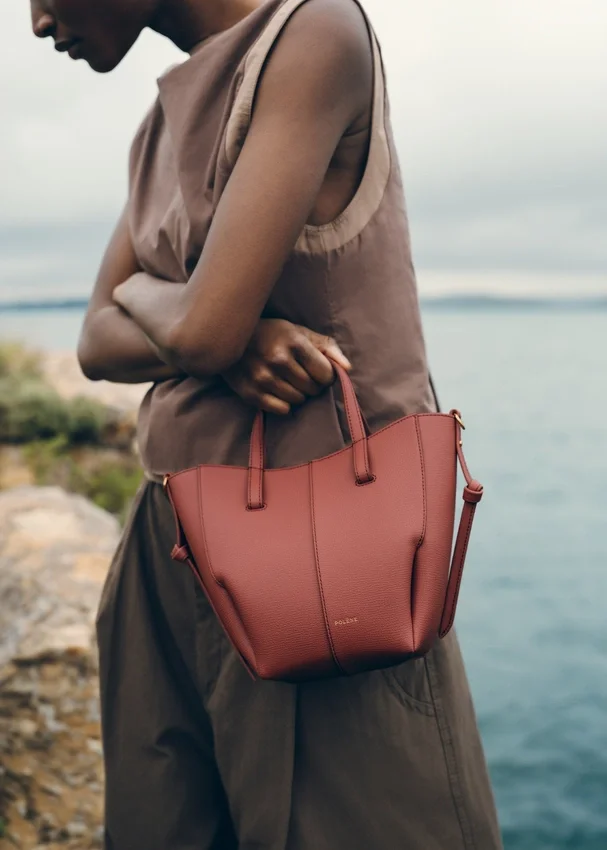 Cyme Tote Nano Edition, terracota texturizada