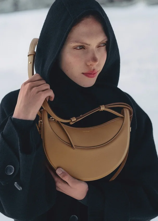 Edición Numéro Dix: arcilla ocre lisa