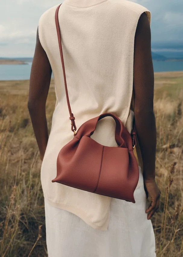 Edición Numéro Neuf Mini, terracota texturizada