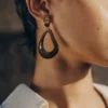 Pendientes colgantes Naé, edición de cristal ahumado