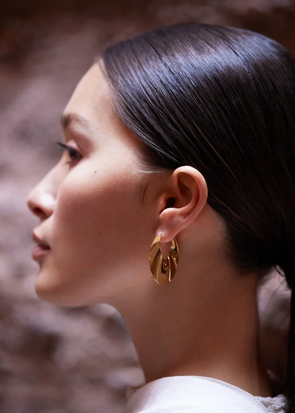 Pendientes de aro finos Éole, edición chapada en oro de 24 quilates