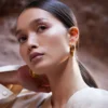 Pendientes de aro finos Éole, edición chapada en oro de 24 quilates