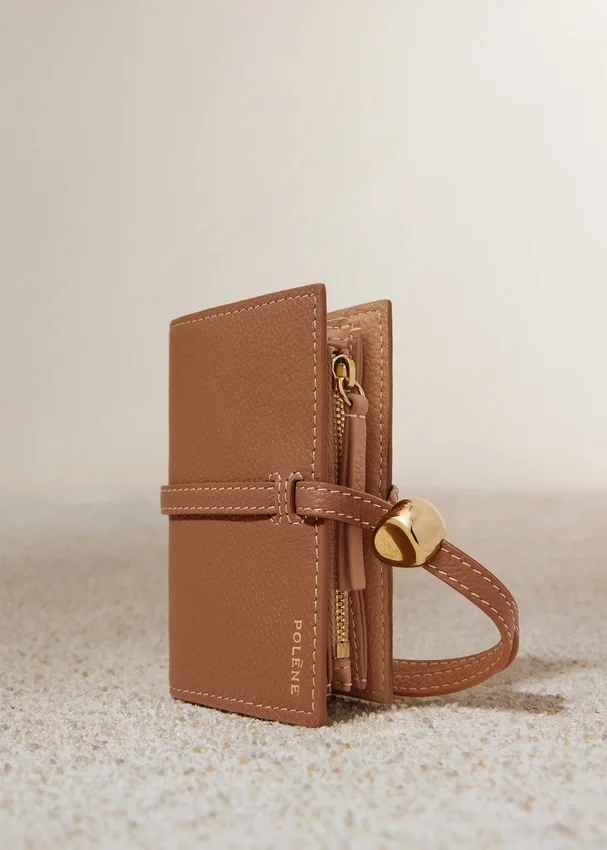 Tarjetero Kayé Edición Textured Duo Camel