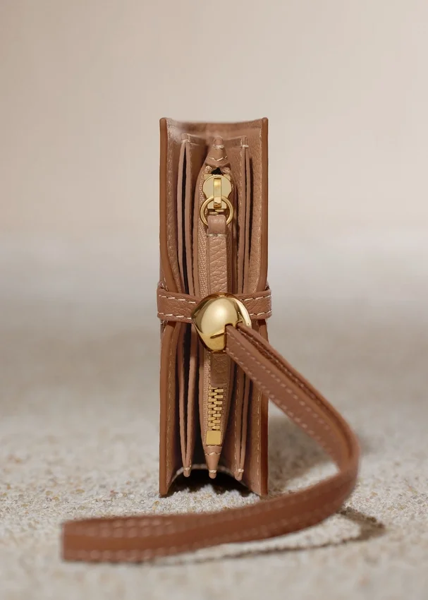 Tarjetero Kayé Edición Textured Duo Camel